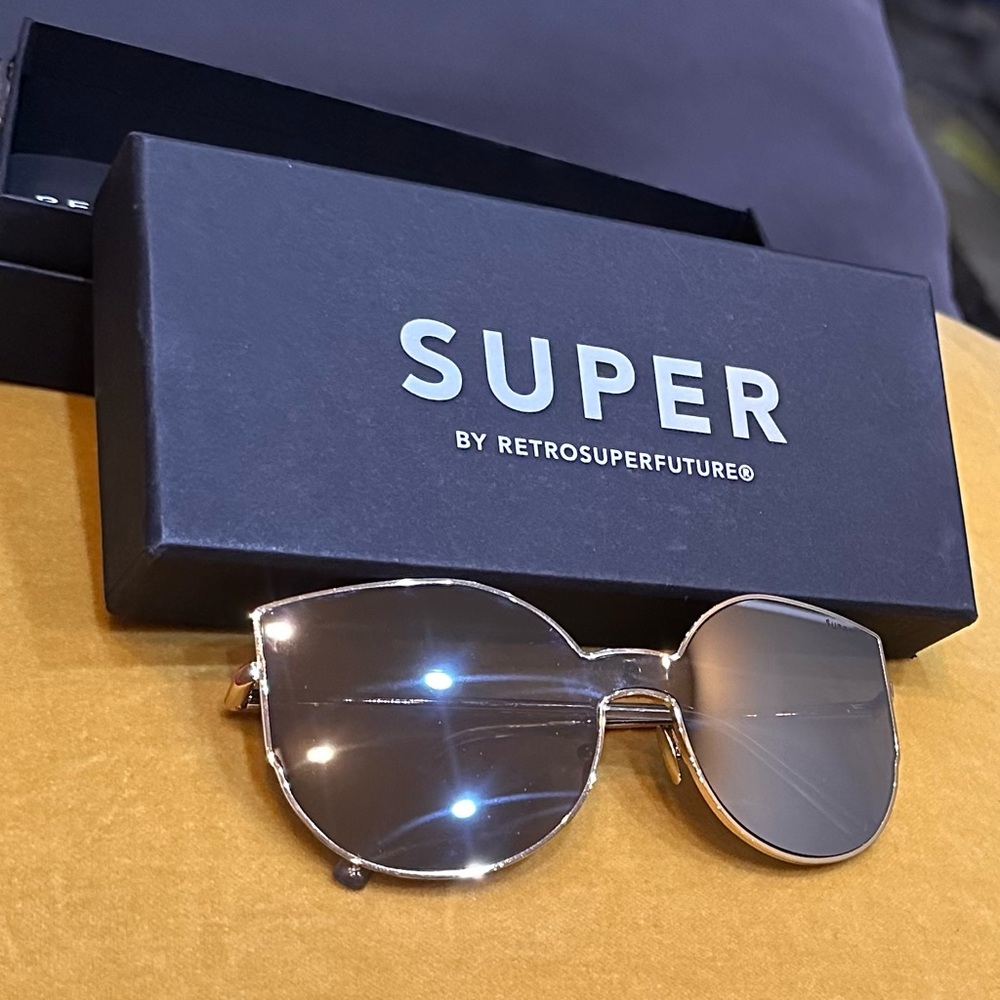 RetroSuperFuture Women's Sunglasses 
Lenz Lucia